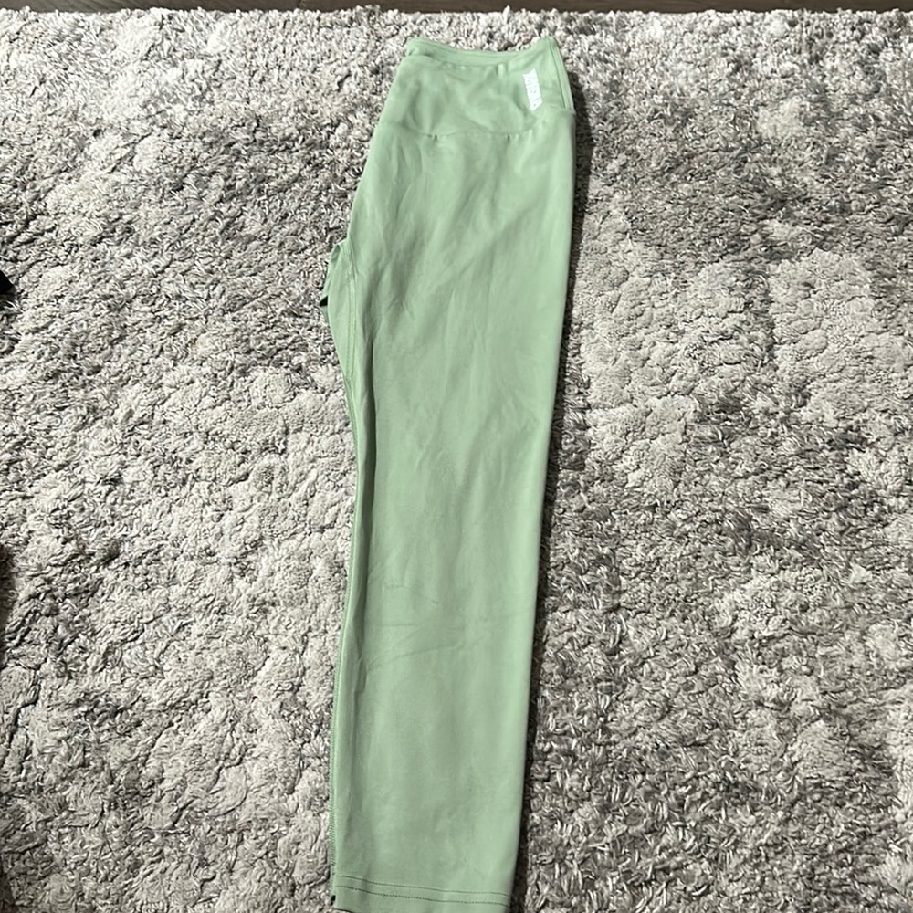 GYMSHARK CROPPED LEGGINGS